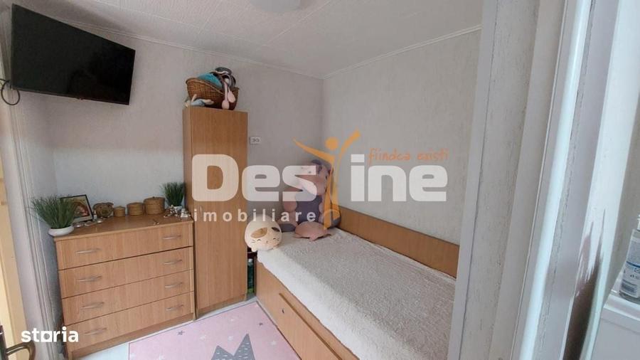 Casă cu 4 camere în Bănești