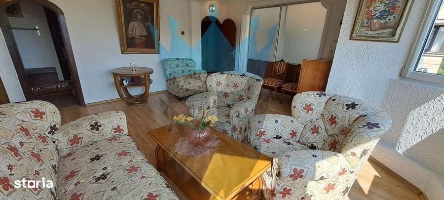 Apartament cu 3 camere în P-ța Romană
