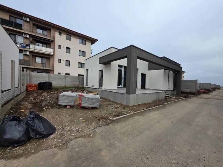 ANSAMBLU CASE INDIVIDUALE, RATE LA DEZVOLTATOR PE 2 ANI, COMISION 0% - 4