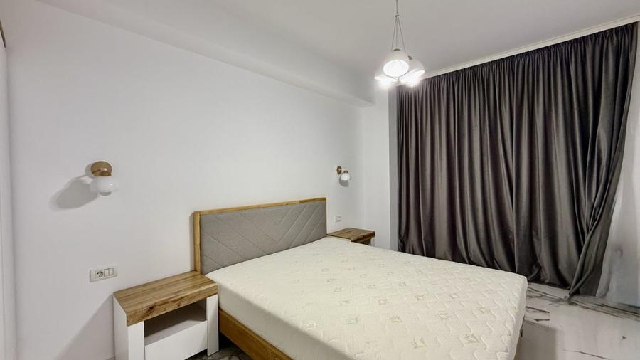 Apartament cu 3 camere si 2 locuri de parcare in Mamaia frontal la MARE - 10