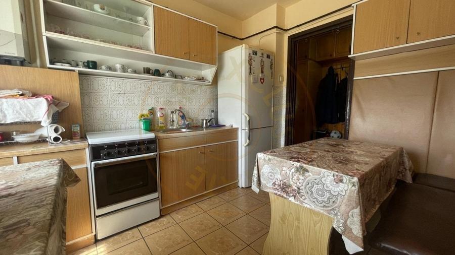 De vanzare Apartament 3 camere Careiului - 3