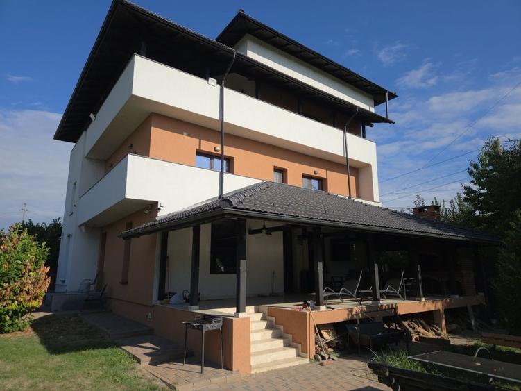 Casă cu 4 camere cu Teren 310 Mp în Nord