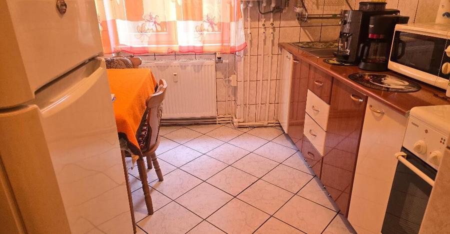 Vand apartament 2 camere in Deva, zona Zamfirescu, et. 2 - 10