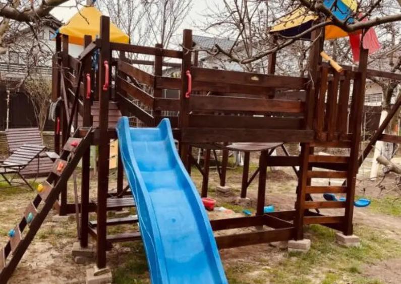 Inchiriez Vila (Cca. 800 m.p.) - 5