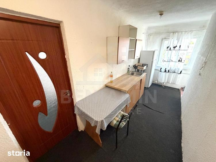 Garsonieră decomandată în Rovine