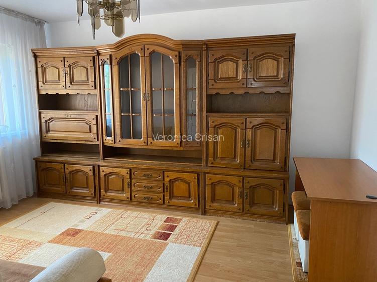 Apartament 2 camere Grigorescu, str. Alexandru Vlahuta, et.3/4, 2 balc, dec Apartament 2 camere Grigorescu, str. Alexandru Vlahuta, et.3/4, 2 balc, dec