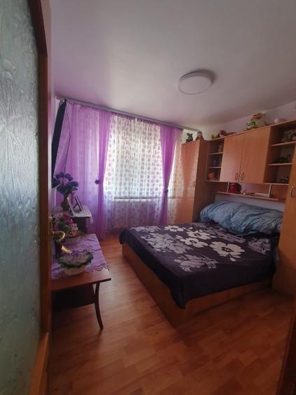 Apartament 2 camere zona Bulevard / Biserica Sf. Vineri , etaj 1 - 5