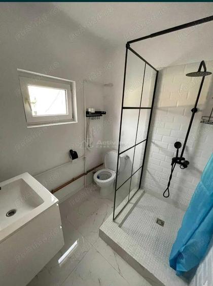 metrou Universitate - garsoniera - mansarda - risc seismic 1 - 1