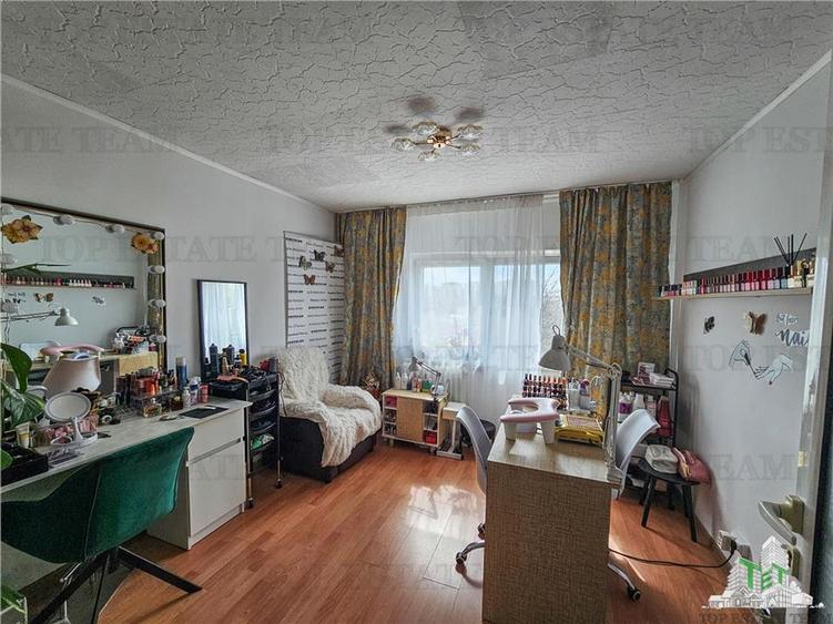 Apartament 3 camere, 2 bai, zona Baicului, an 1985 - 9