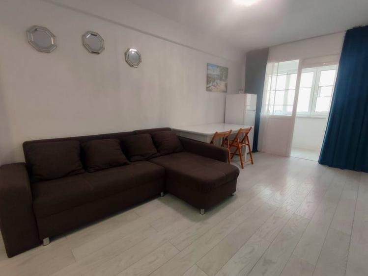 Apartament cu 3 camere decomandat, mobilat în Cug
