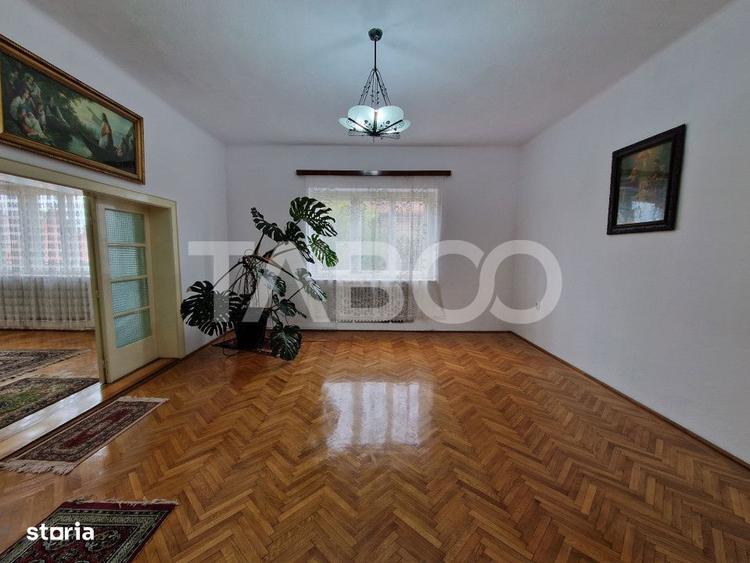 Apartament central 4 camere spatiu comercial garaj si pivnita Sibiu - 1