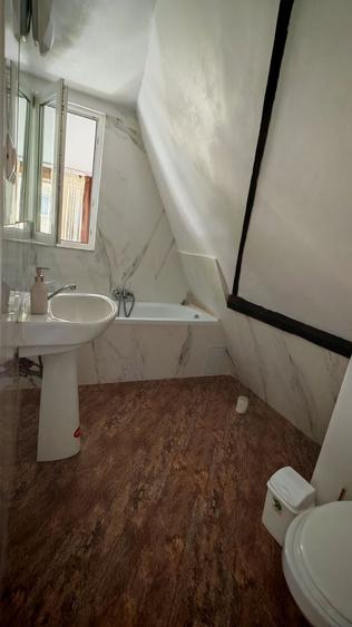 Vila 10 camere,pretabil compartimentare in 2 unitati separate,ASTRA. - 13