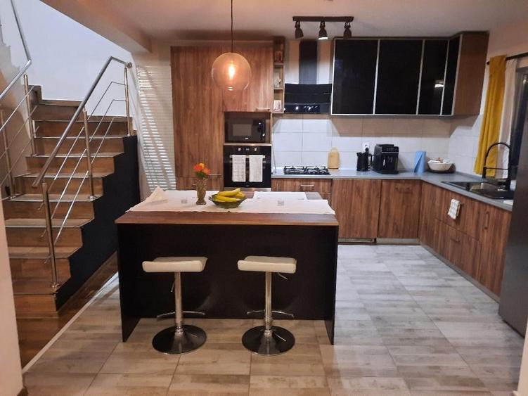 FARA COMISIOANE casa cu 4 camere P+1+pod mobilata utilata elegant merita vazuta - 13