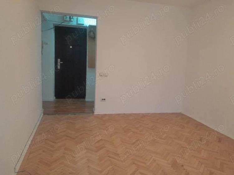 Inchiriez apartament 3camere - 4