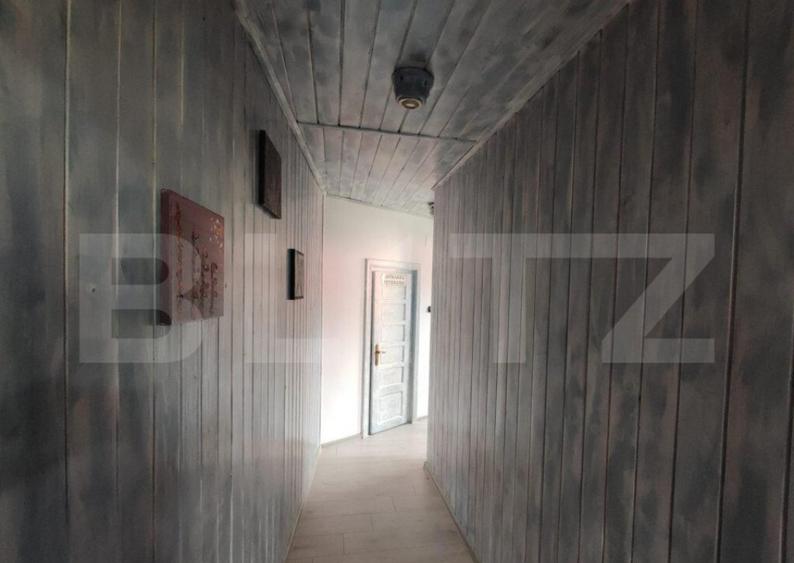 Cladire birouri de vanzare - 1