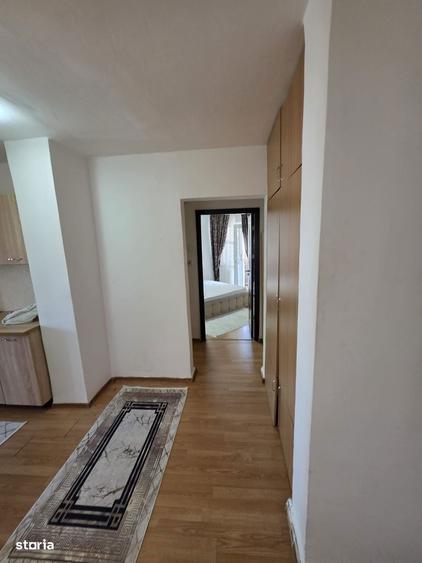 Capitol(Blvd Mamaia)- 2 camere decomandate, etaj 3- 136.500euro - 3