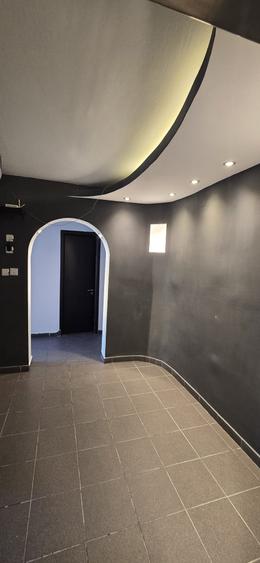 DRISTOR(METROU)-STRADAL, etaj 1-IDEAL  OFFICE - 1