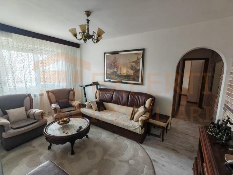 Apartament 3 camere, situat in zona Groapa - Inel II - 11