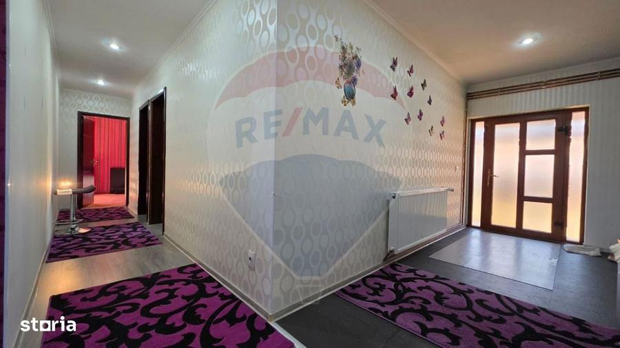 Casa la sol de vanzare in Eforie nord - 14