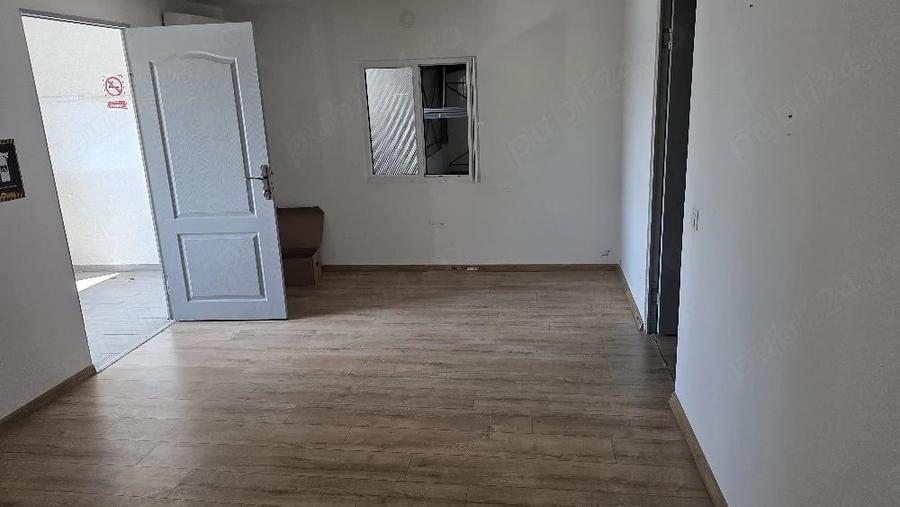 Spațiu comercial, de 930 mp, în Geamăna