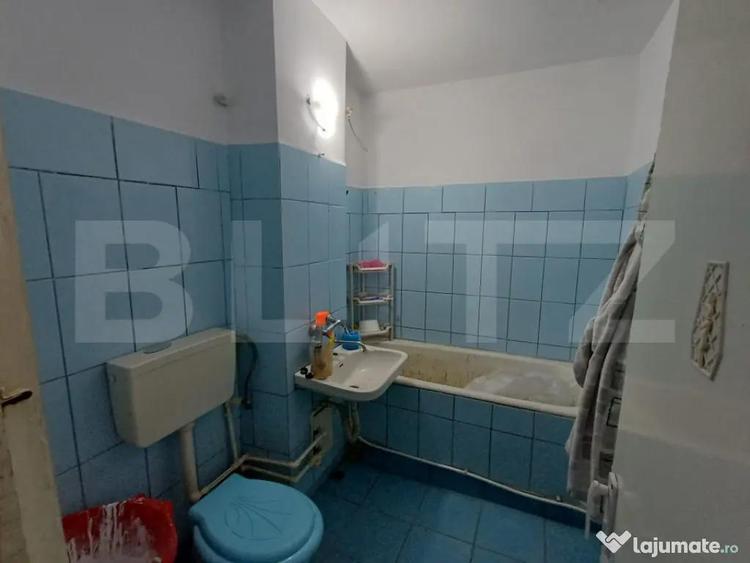Apartament de vanzare, cu 3 camere, 72 mp, zona parc Debarca - 2