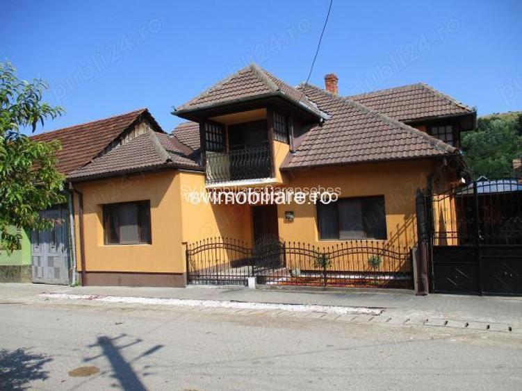 Casa P+M 300 Mp, in Armenis Casa P+M 300 Mp, in Armenis