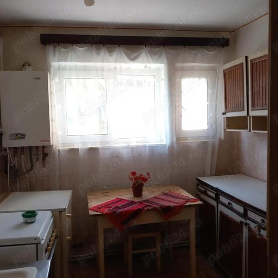 Apartament cu 2 camere, bucatarie separata, baie, hol de acces, balcon ?i boxa la subsol. - 9