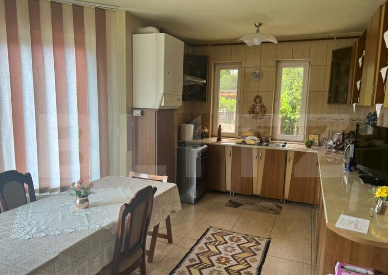 Doua case in aceea?i curte Targu Mure?, teren 1000 - 3