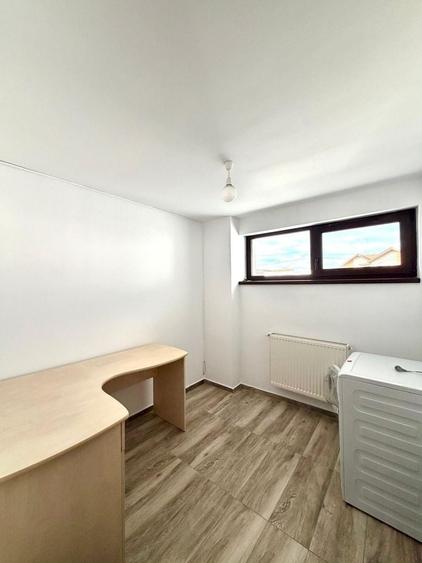 1100 e/ mp - Casa individuala  - 700 mp teren - la asfalt - Sacalaz - 5