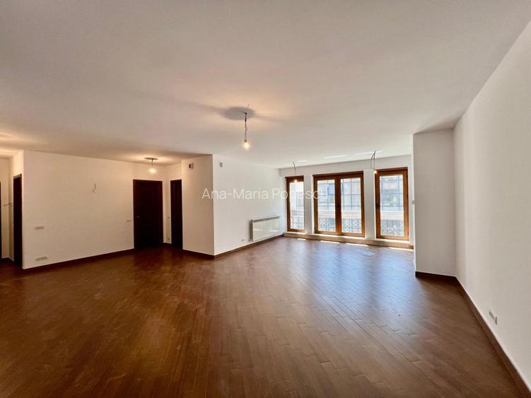 Apartament cu 4 camere semidecomandat în Dorobanți Apartament cu 4 camere semidecomandat în Dorobanți
