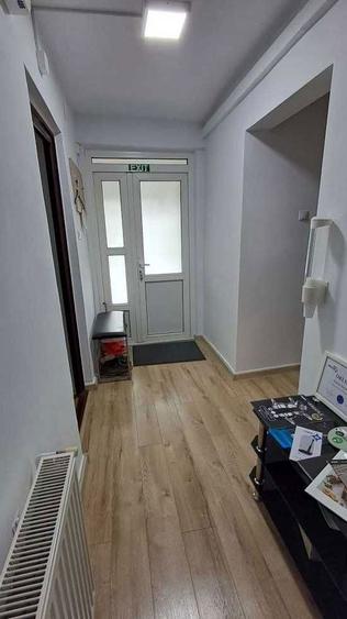 Inchiriez spatiu birou/comercial in Centrul Vechi - 6