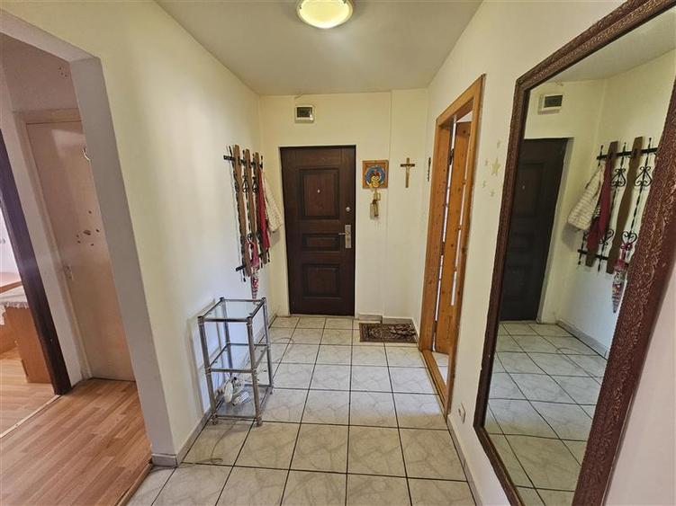 Resita, 3 Cam. Dec., Mobilat+Utilat, Micro 2 - 9