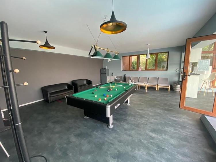 Apartament cu 3 camere | 100 mp + 60 mp terasa | Piscina - 2