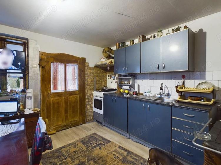 Casa de vanzare intr-o zona superba ?i lini?tita - 7