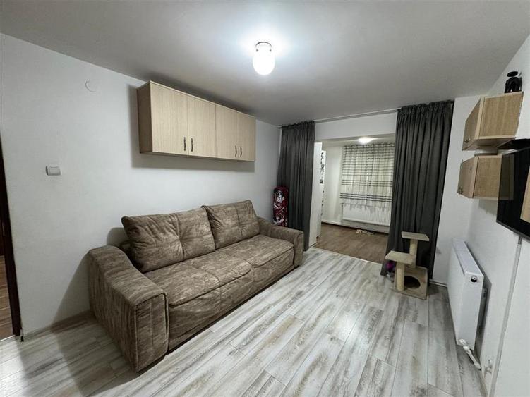 Apartament 2 camere, parter, 46mp , zona Sud - Scoala 1 - - 4