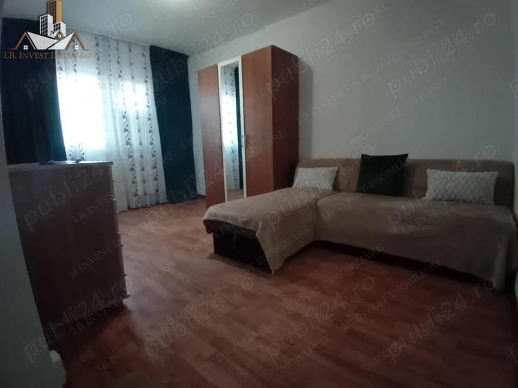 Garsoniera Calea Buziasului-cu balcon-etaj 1 - 1