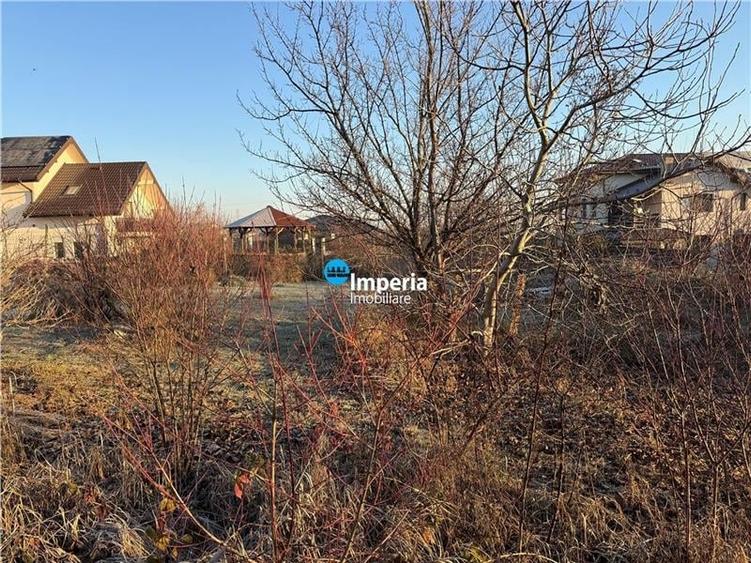 Teren 712/ 1422  mp, plan, Iasi Tudor Neculai,  bransamente - 2