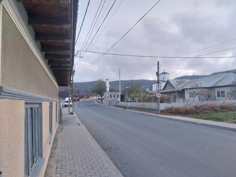 Vanzare casa si teren aferent in comuna Niculitel,judetul Tulcea - 4