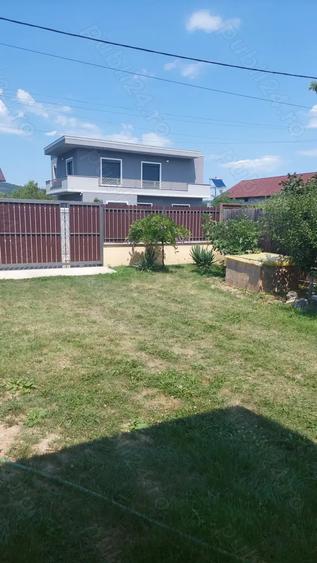 Casa la rosu cu teren 1000mp Rm.Valcea - 8