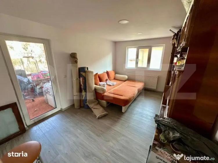 Oportunitate!Casa, 6 camere de vanzare, COMUNA LIVADA, 984 - 6