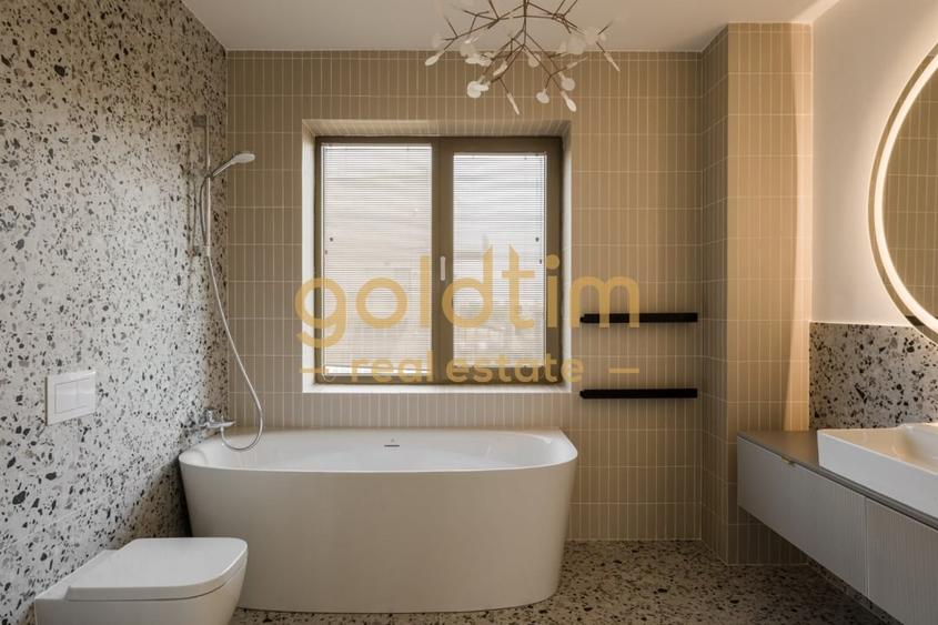 Casă cu 5 camere cu Piscina în Sisești
