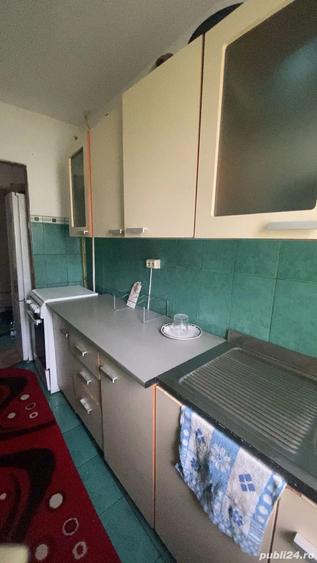 Inchiriez apartament 2 camere Pia?a Sud, etaj 3, mobilat complet. - 2