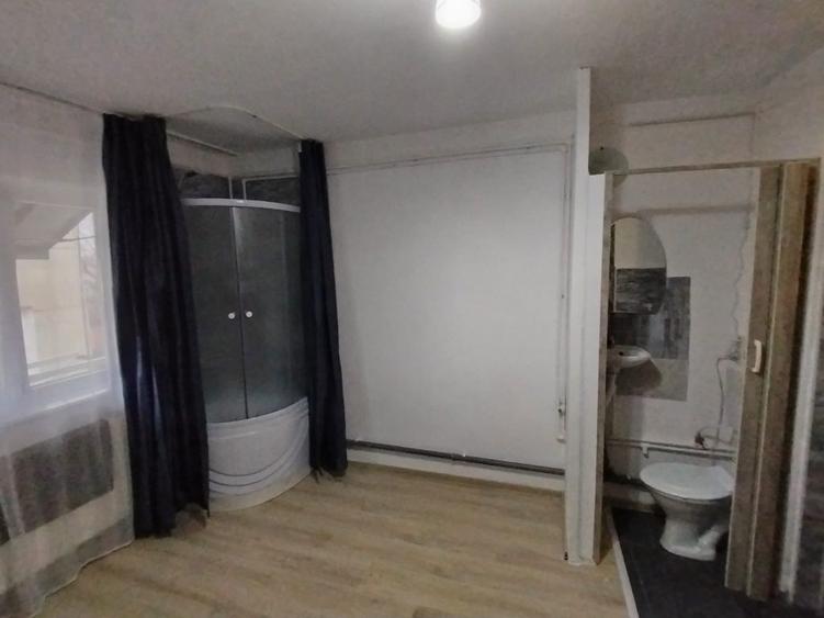 Proprietar vand garsoniera. Doua alaturate - 3