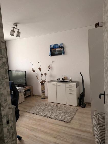Ofer spre inchiriere garsoniera cu centrala termica ! - 3