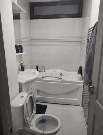 Apartament zona OM - 5