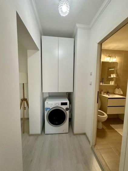 Apartament cu 2 camere semidecomandat, mobilat în Polonă - 6