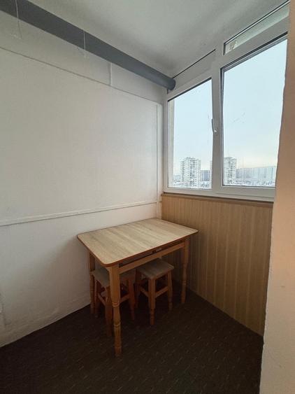 Garsoniera 1 Decembrie Auchan Titan An constructie 1979 - 2