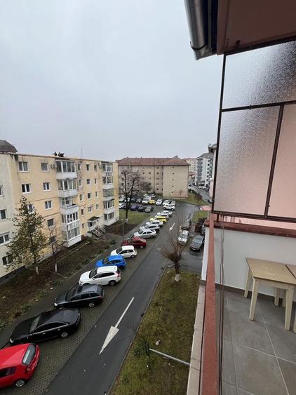 Inchiriez apartament cu 3 camere -Bulevardul Mihai Viteazu - 8