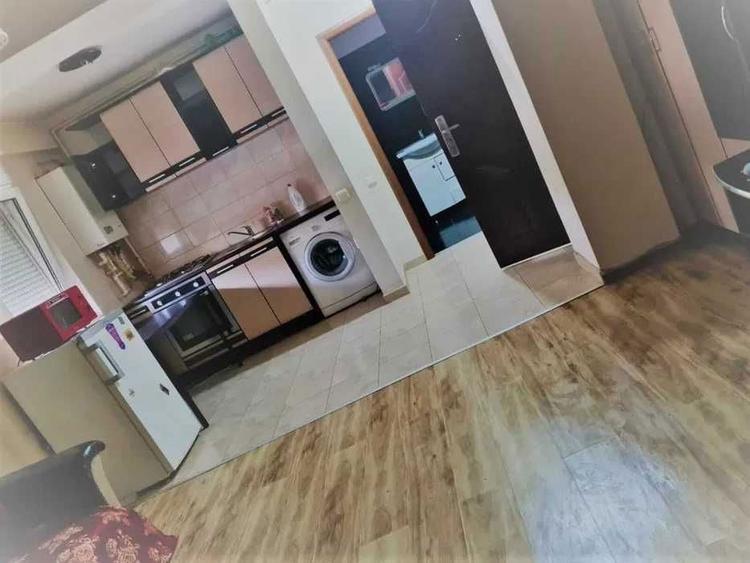 Se vinde apartament 2 camere, loc de parcare inclus, 7 min de metrou - 5