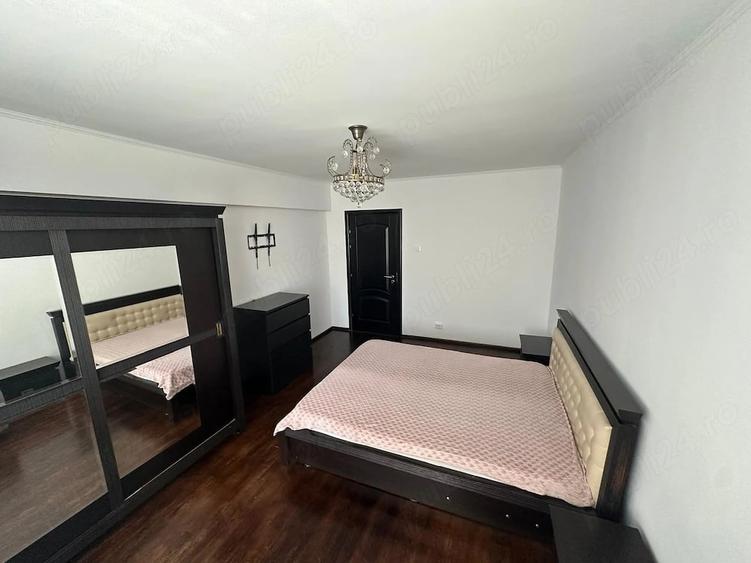 Apartament cu 3 camere decomandat în Gorjului